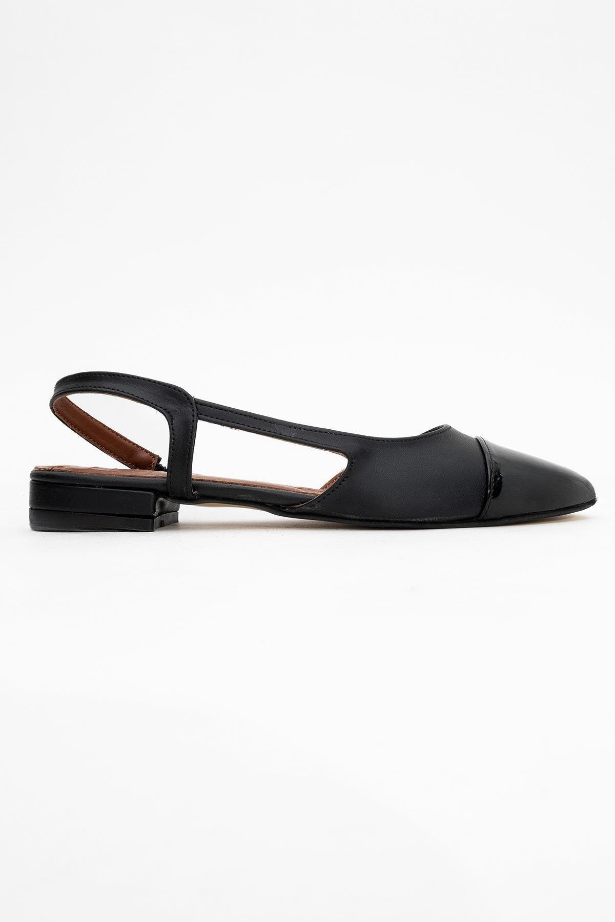 Prologue Shoes Lujo Ballet Flat, Alternate, color, Black
