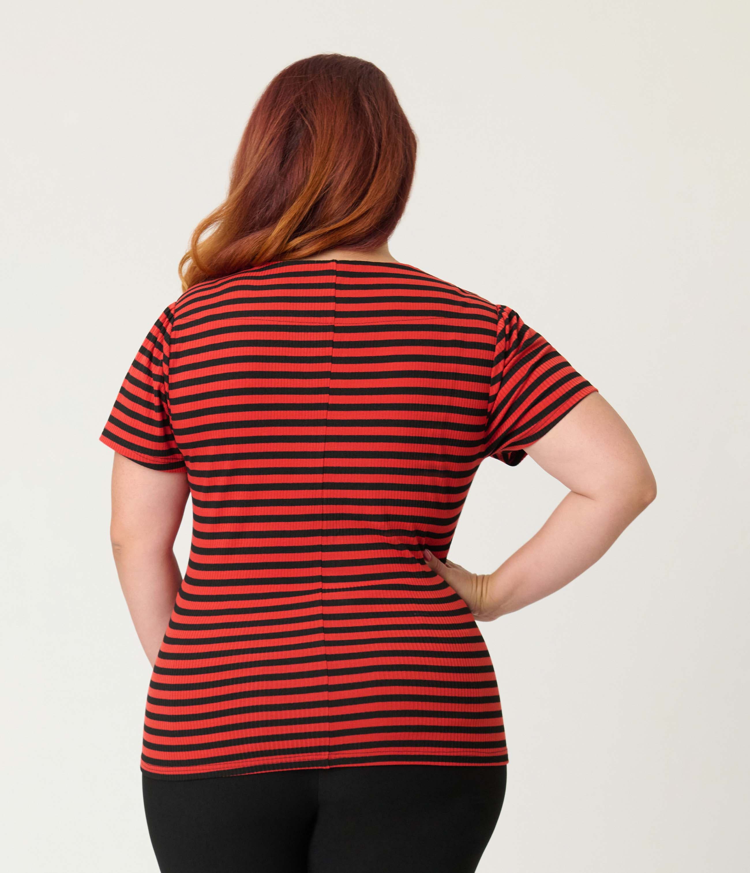 Plus Size Pentagon Collar Knit Top - image 2