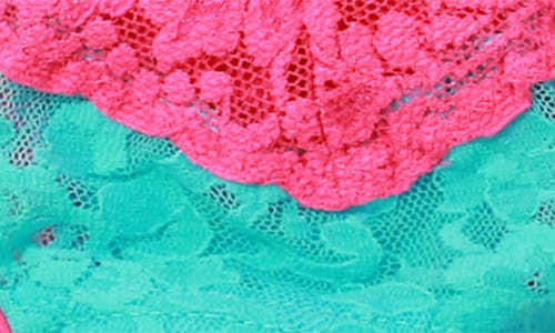 Hanky Panky Signature Lace Low Rise Thong In Pink