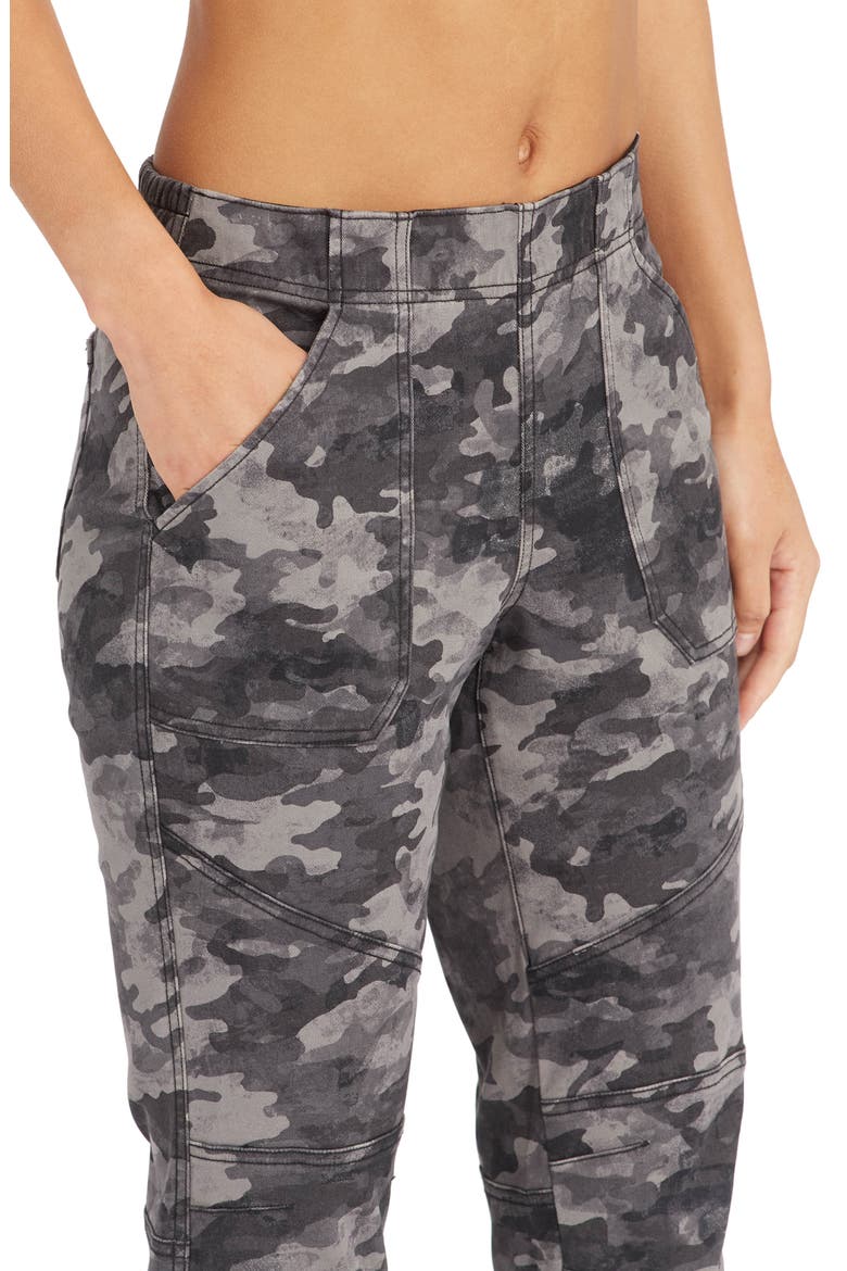 Stretch Twill Jogger Pants, Alternate, color, BLACKWASH CAMO