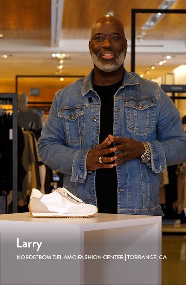 B.NTCD Sneaker