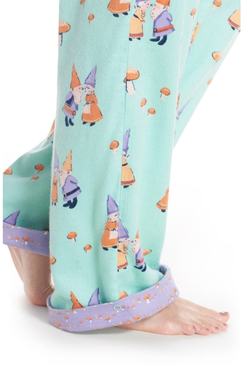 Flannel Pajamas, Alternate, color, GNOME KISS