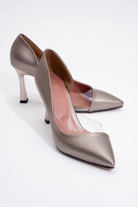 Ursula Pointed Toe Pump (Women)