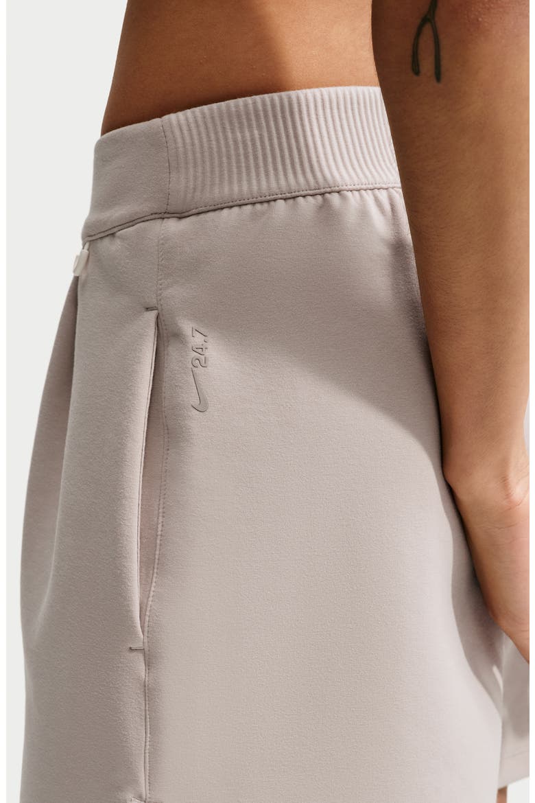 24.7 ImpossiblySoft Dri-FIT Mid-Rise Loose 4-Inch Shorts, Alternate, color, CREAM COLLEGE GREY