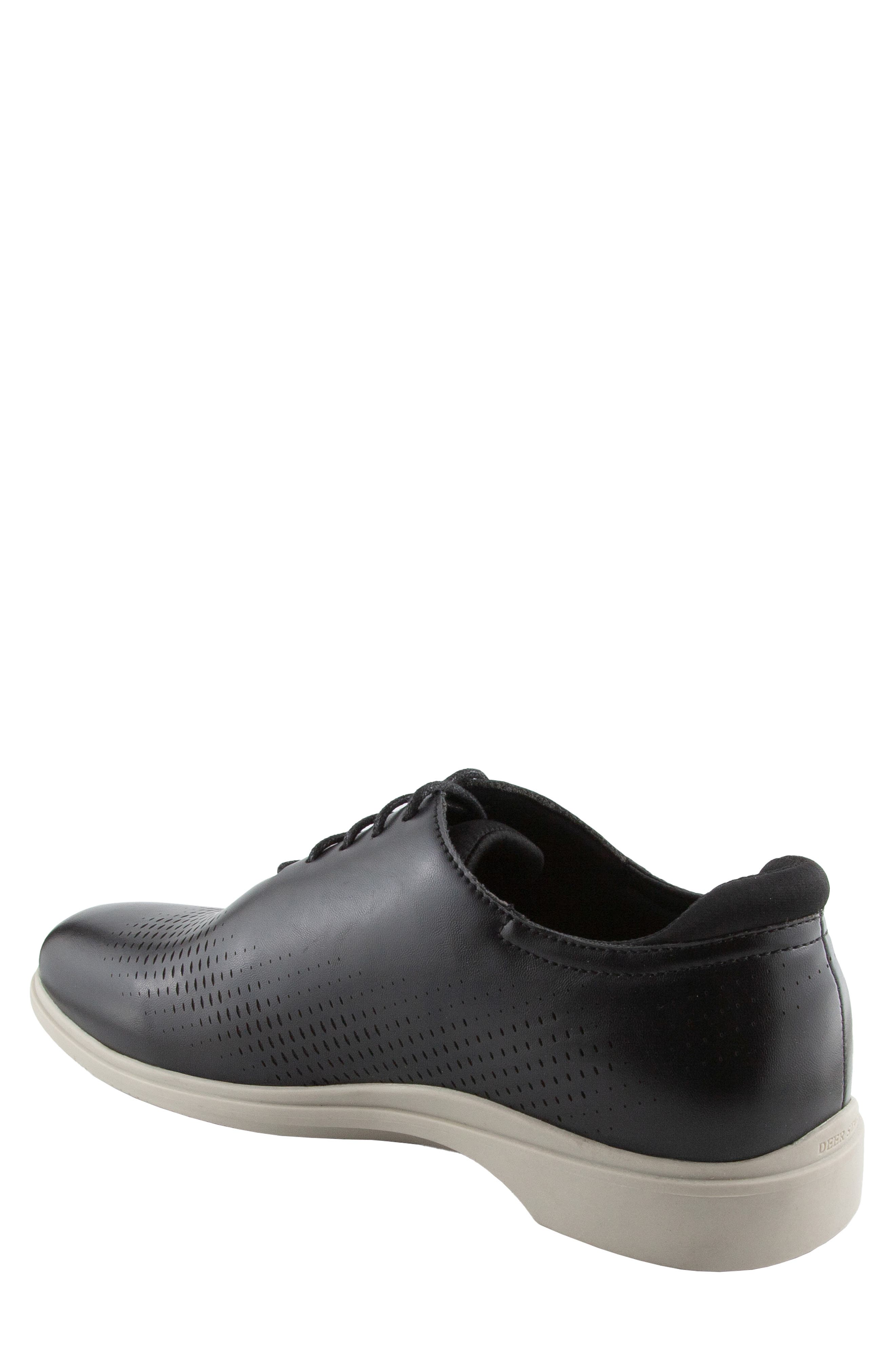 Deer Stags Valencia Oxford, Alternate, color, Black