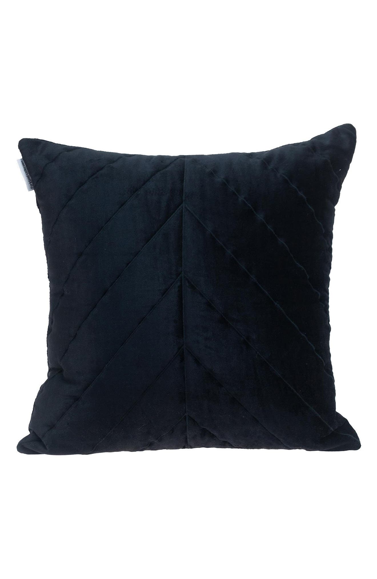 PARKLAND COLLECTION Tobyn Quilted Pillow