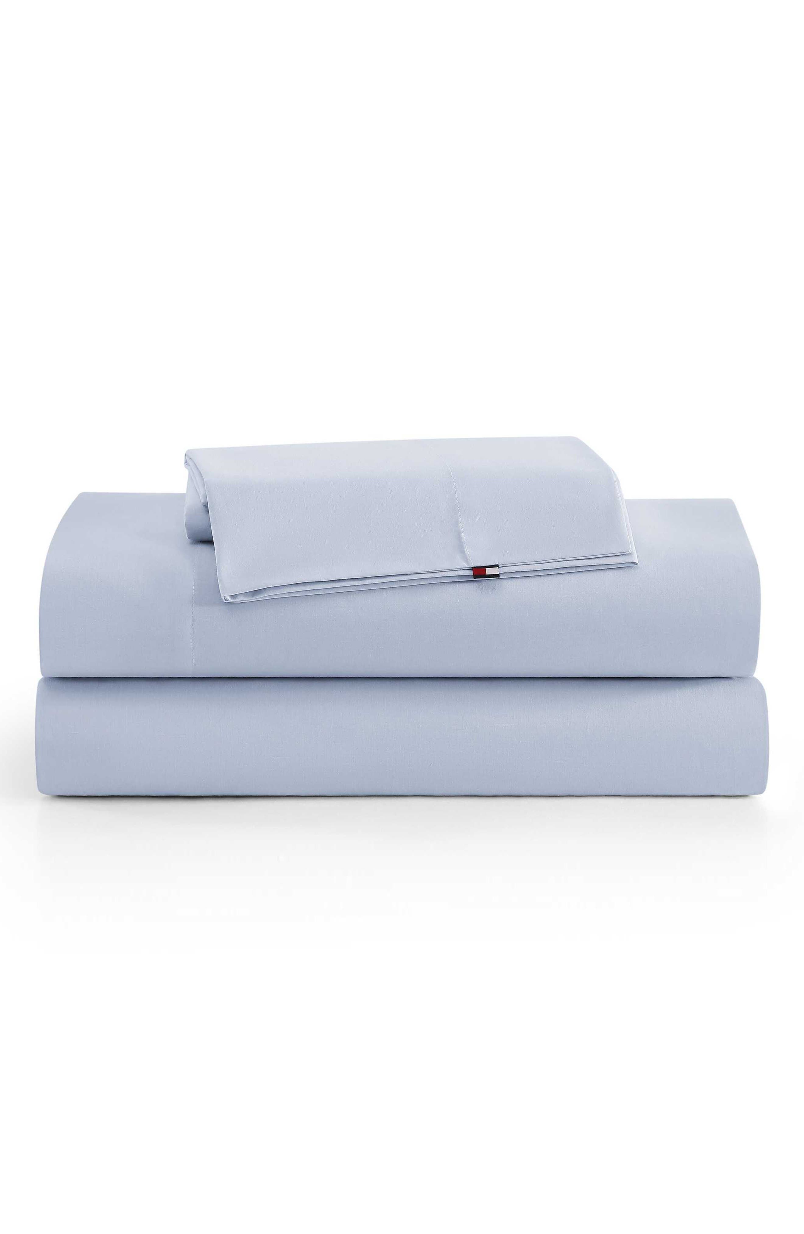 selected LIGHT / MEDIUM BLUE