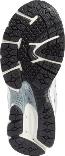 Kids' 2002R Sneaker