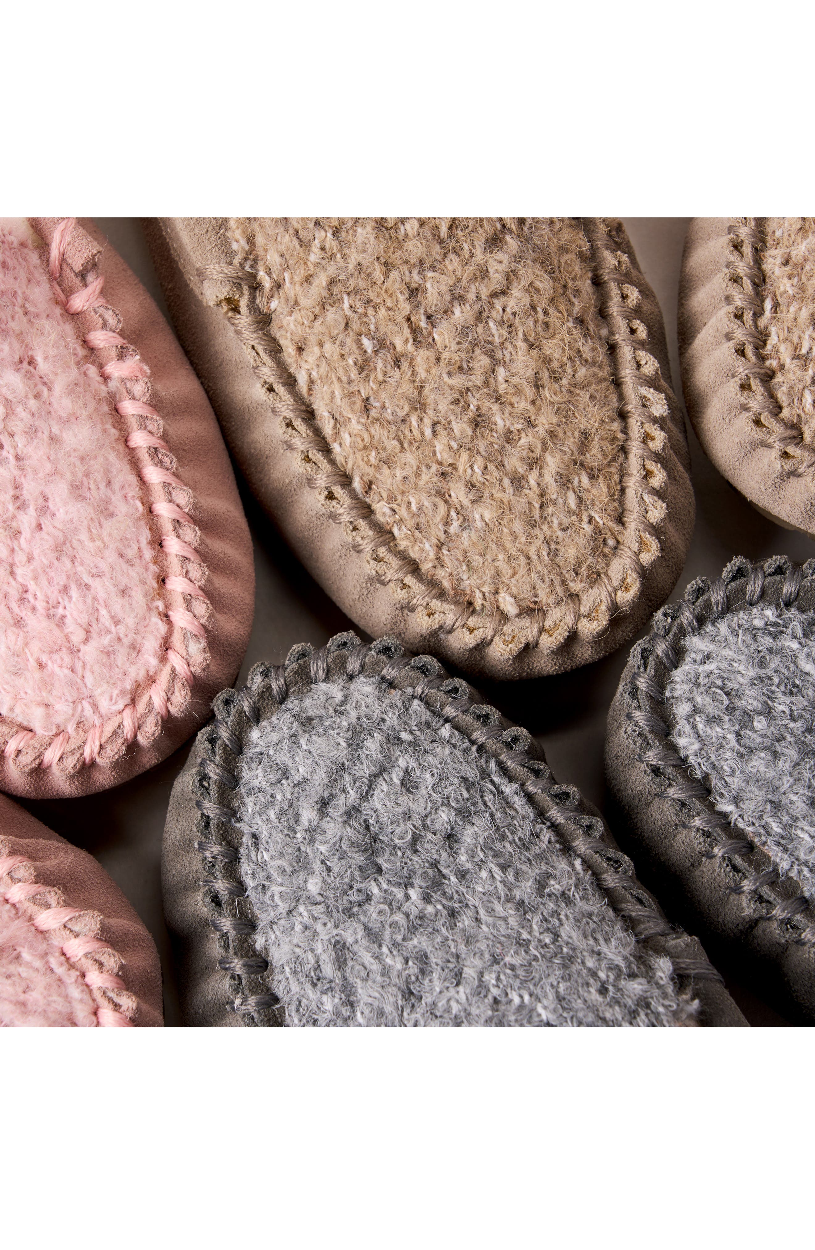 Minnetonka Cosi Faux Shearling Slipper, Alternate, color, Grey