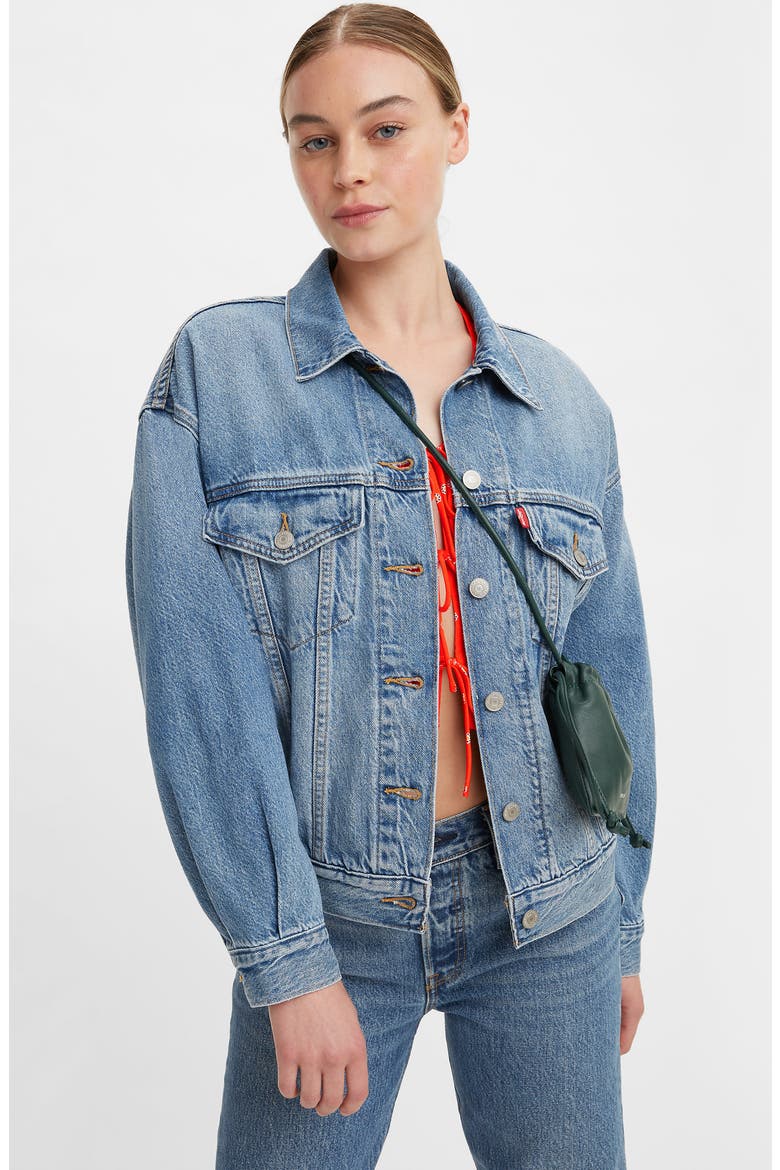 Levi's® '90s Denim Trucker Jacket, Alternate, color, SOFT AS BUTTER MID