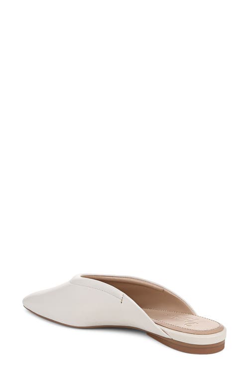 27 Edit Naturalizer Carla Mule In White