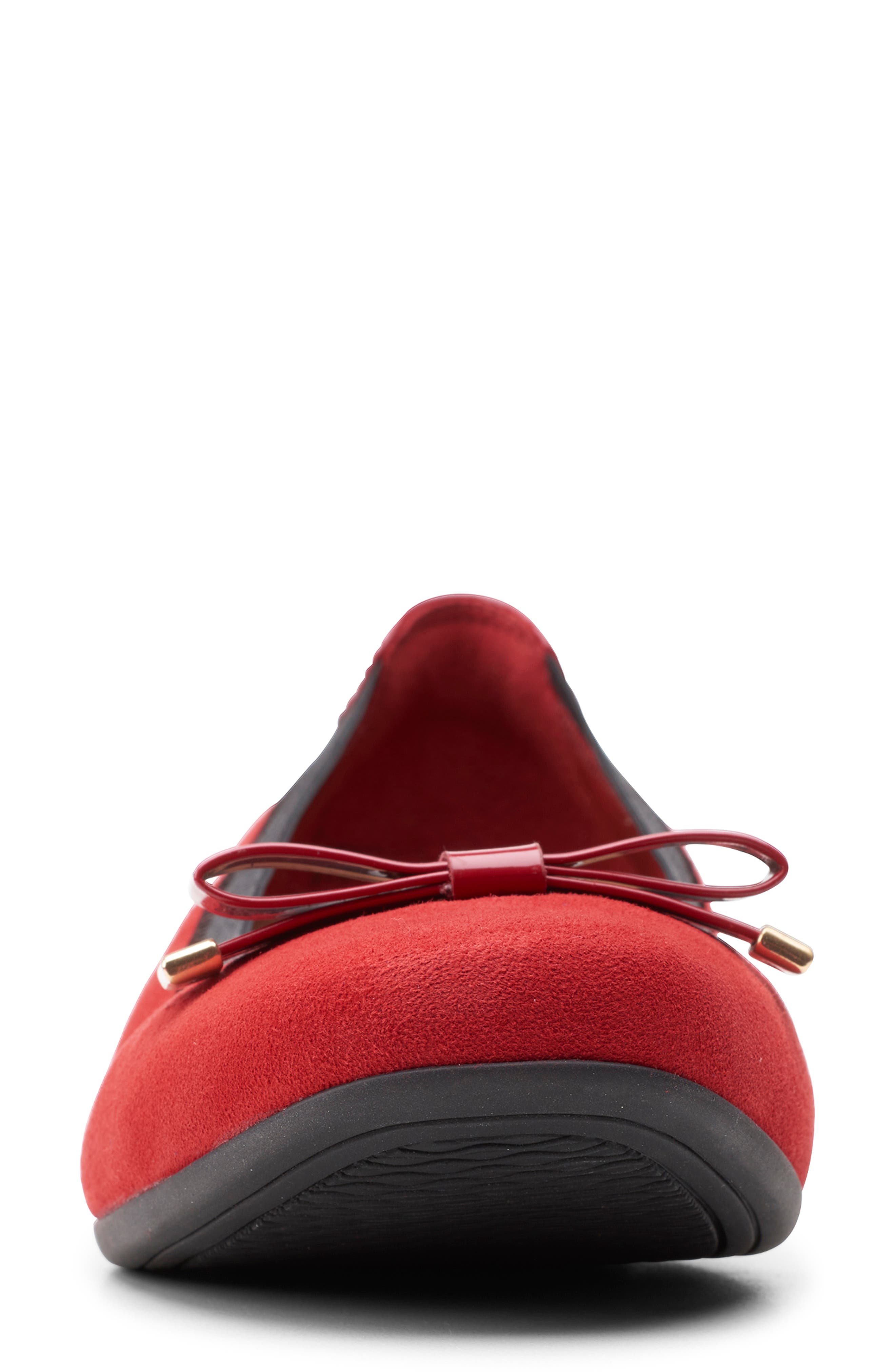 Un Darcey Bow Flat, Alternate, color, RED SUEDE