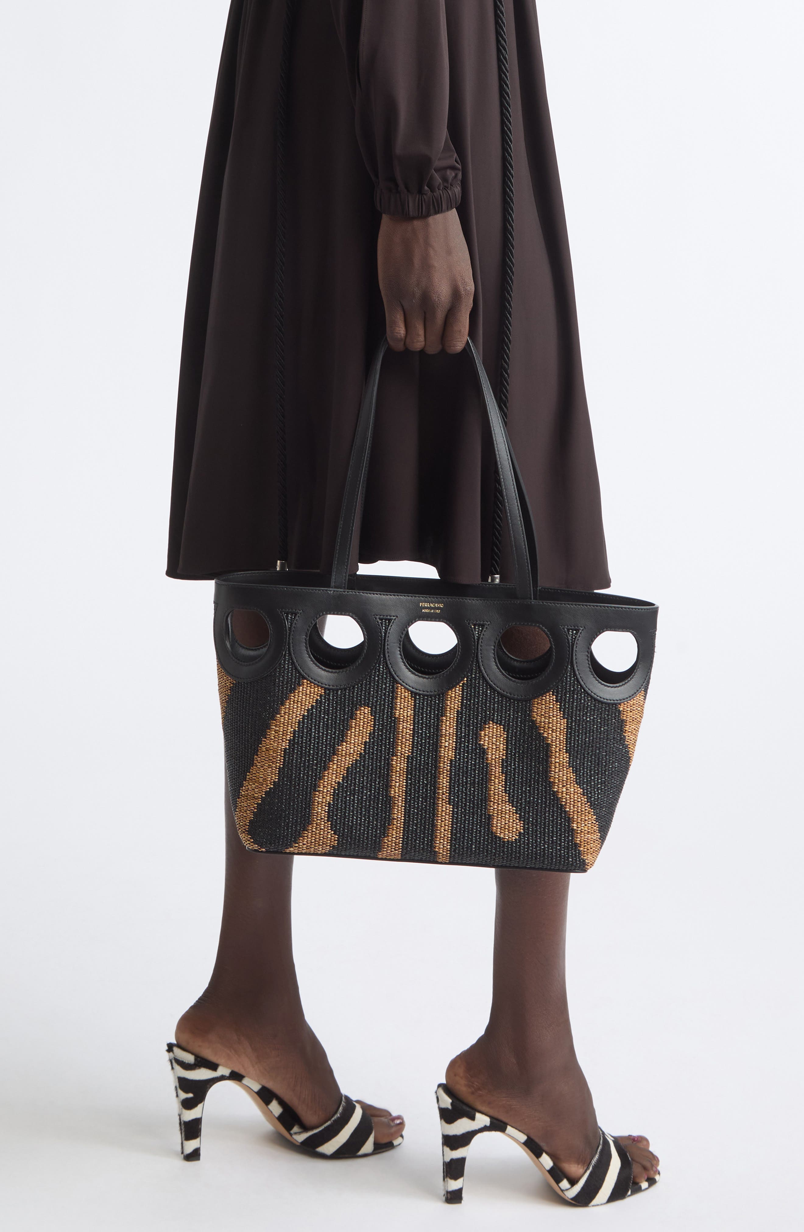 Small Gancini Outline Woven Raffia & Leather Tote, Alternate, color, NERO/ NATURALE