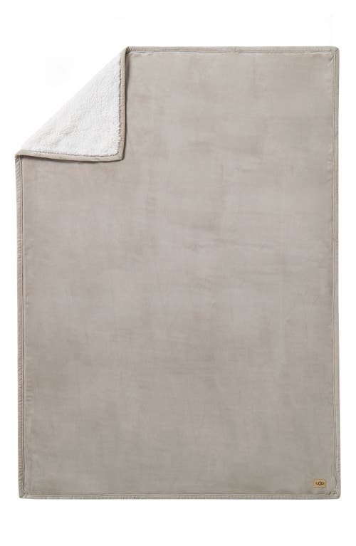 Ugg(r) Bliss Fuzzy Throw In Oyster/oyster