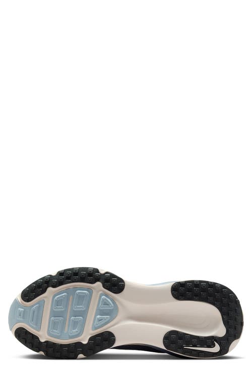 Nike Vomero 18 Running Shoe In Gray