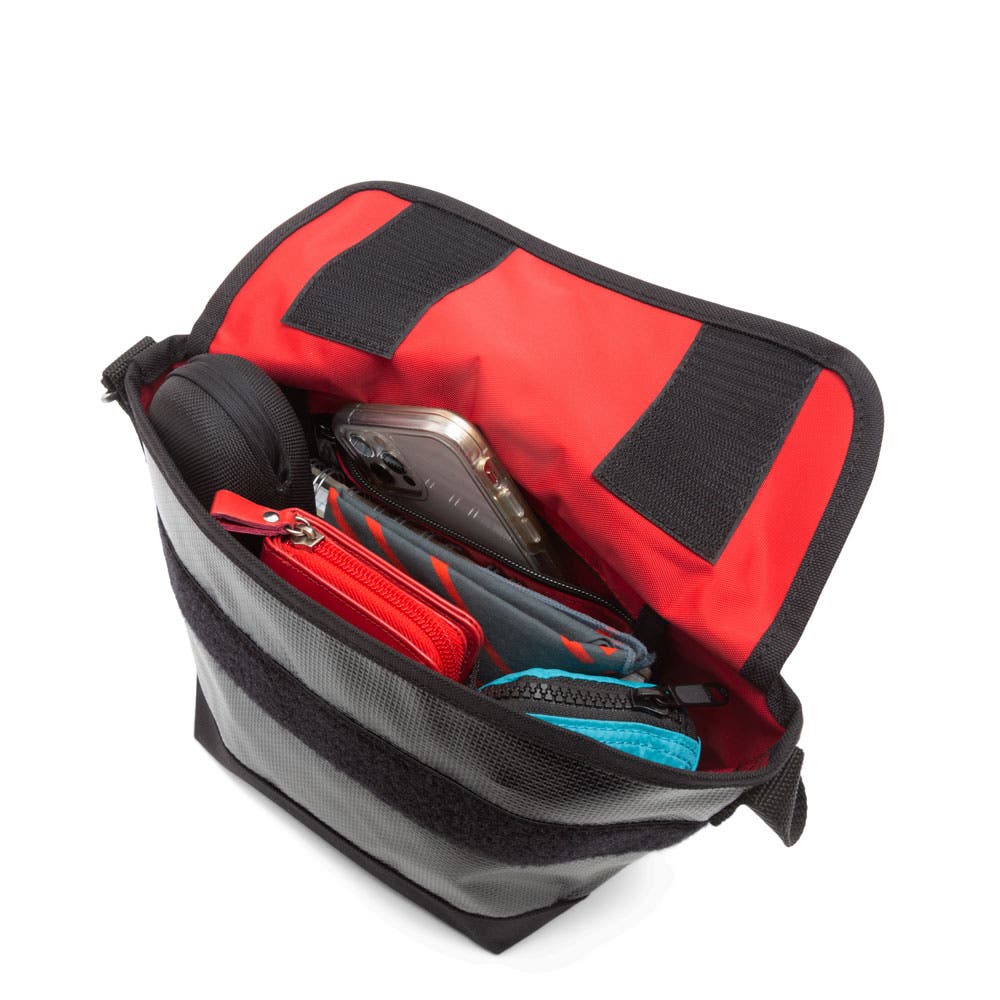 Manhattan Portage Vinyl Crossbody Bag Ver 2, Alternate, color, Black