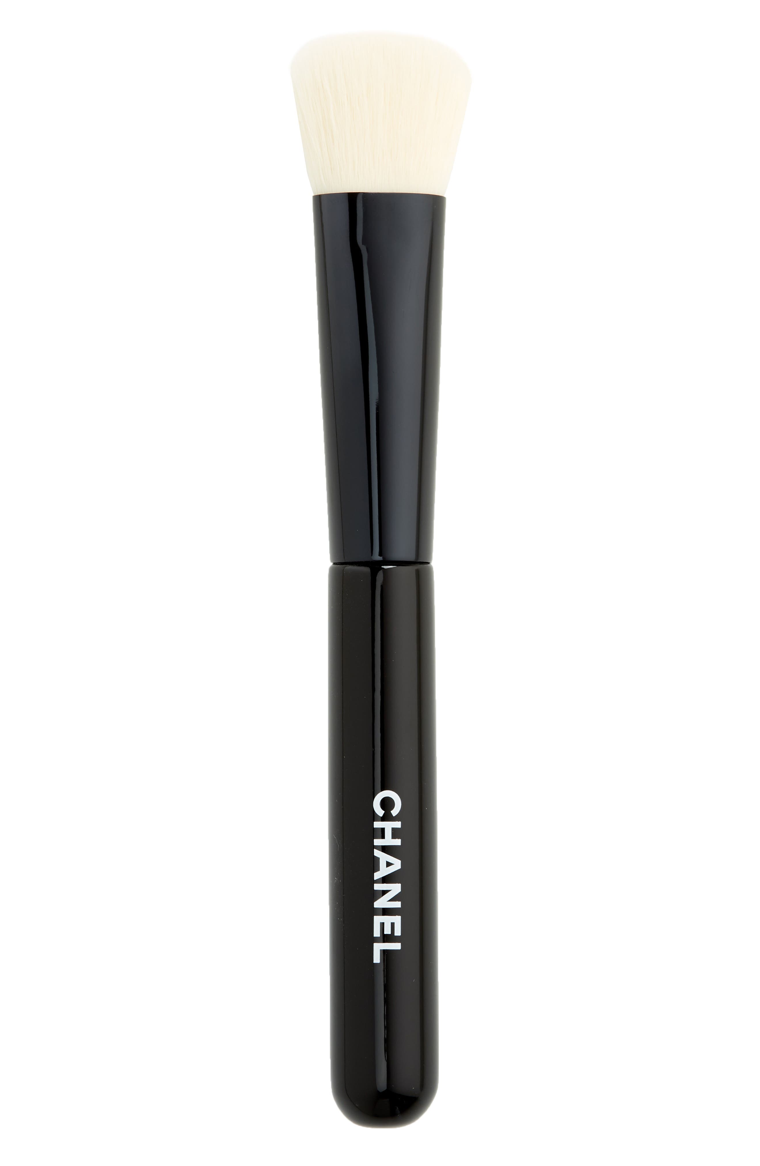 CHANEL LES PINCEAUX DE CHANEL TOUCH-UP FACE BRUSH N°104 (Women