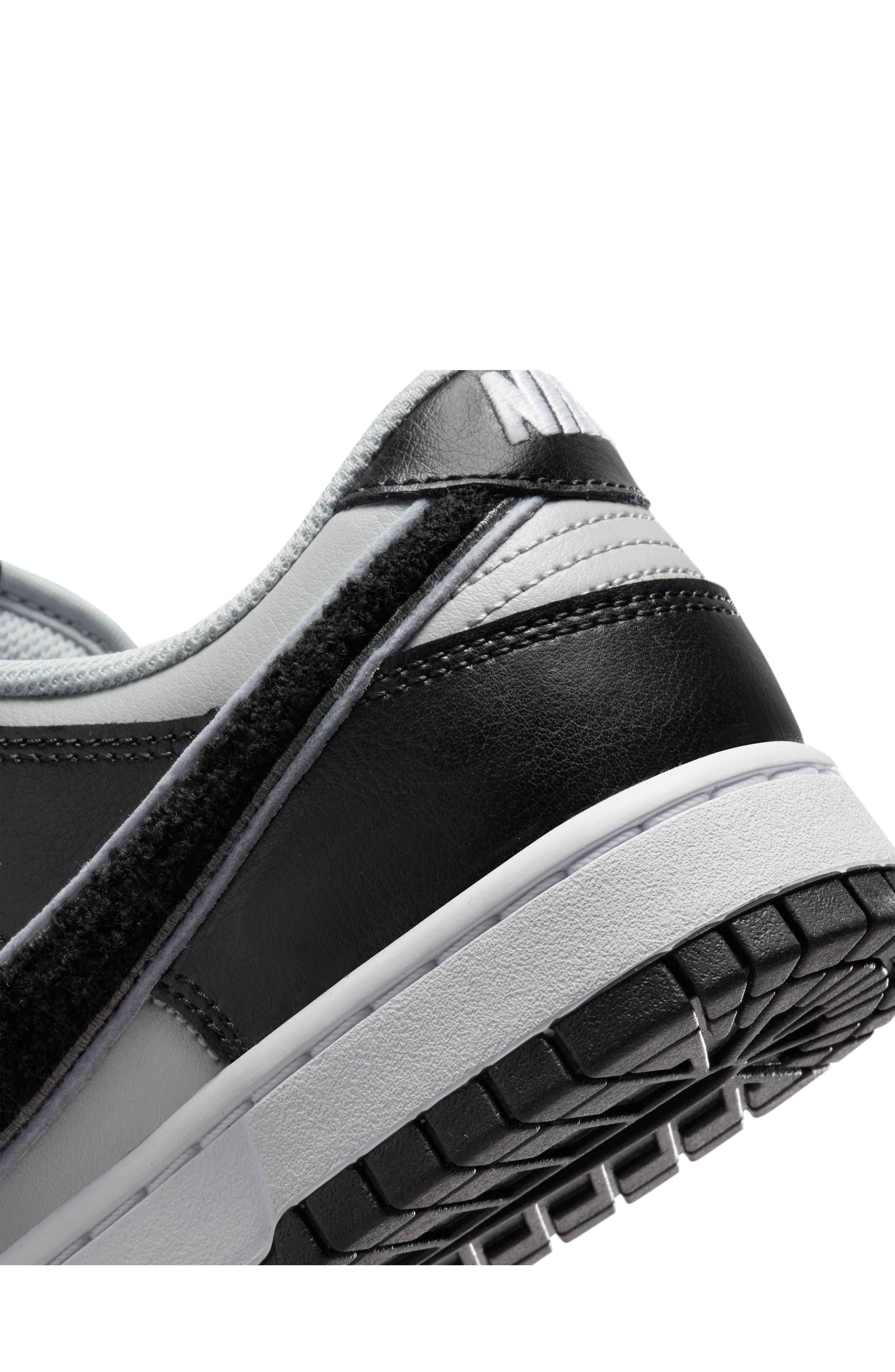 Nike Dunk Low University Basketball Shoe, Alternate, color, 