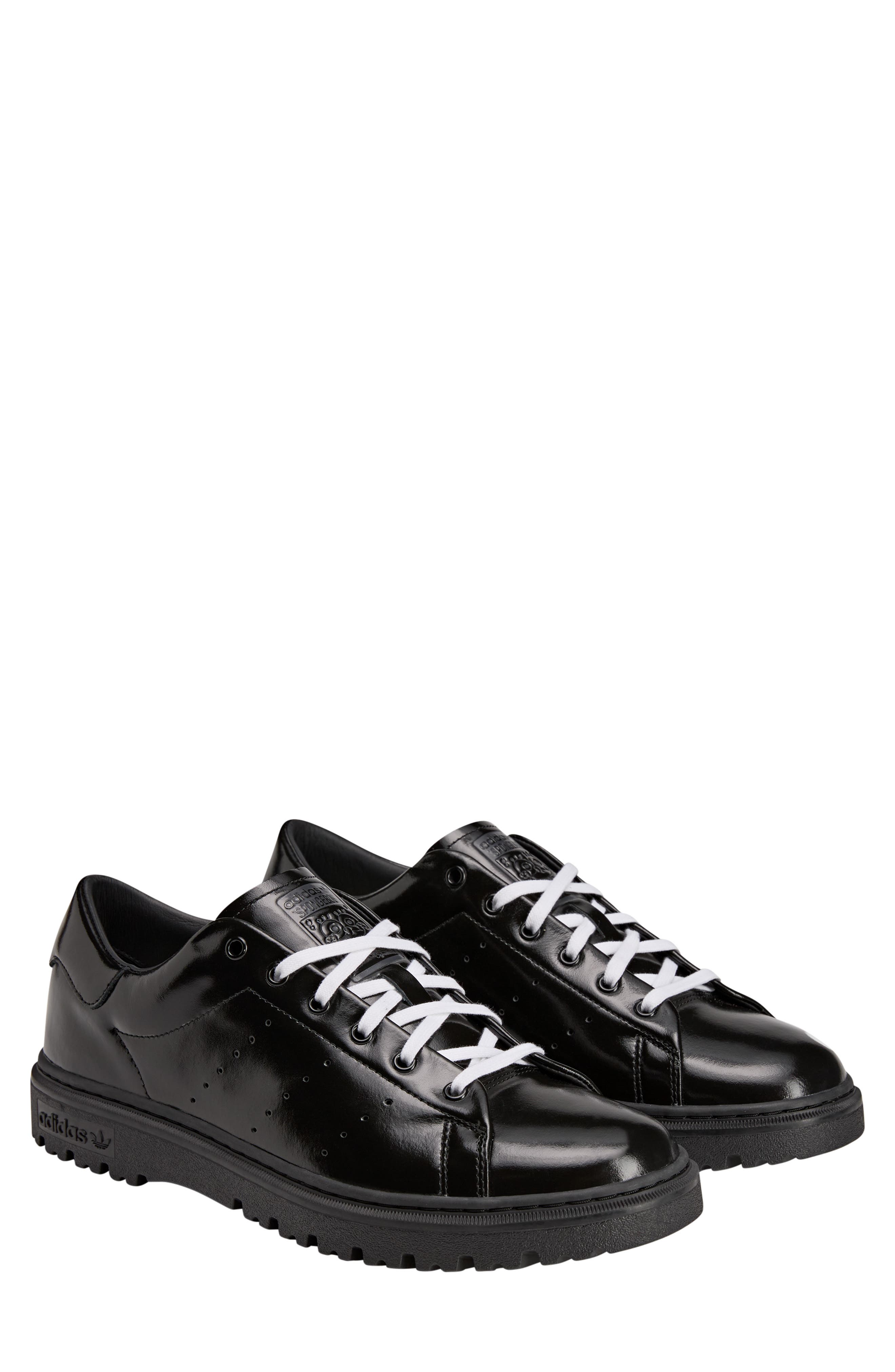 adidas x 'SpongeBob SquarePants' Gender Inclusive Stan Smith Freizeit Sneaker, Main, color, 