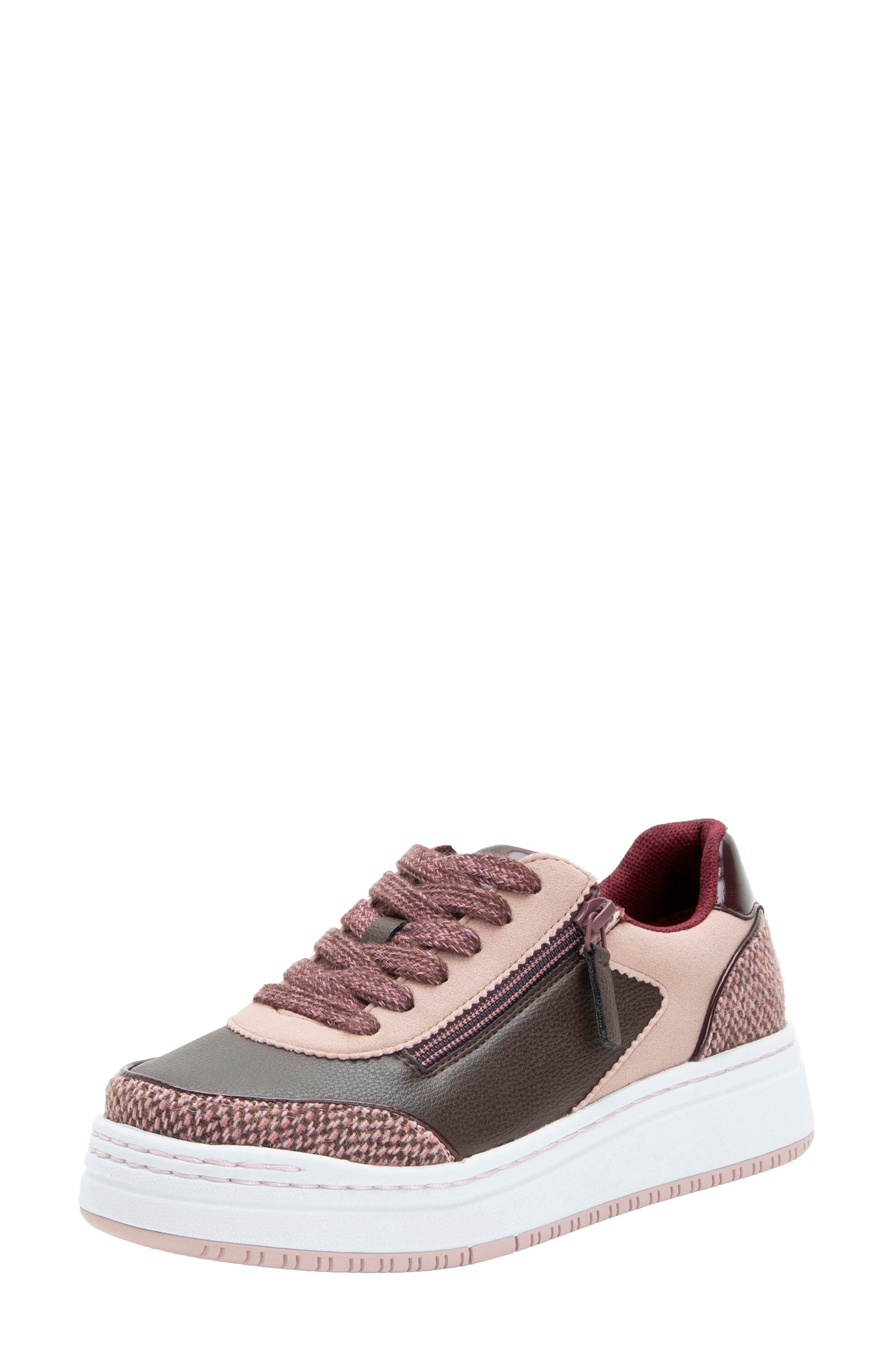 VELVET BLUSH