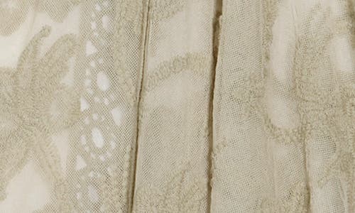 Area Stars Flower Lace Cotton Ruana In Gray