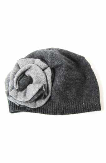 Portolano Dorset Rosette Beanie