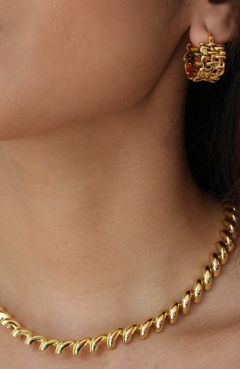 ARGENTO VIVO Textured Huggie Hoop Earrings, Alternate, color, Gold