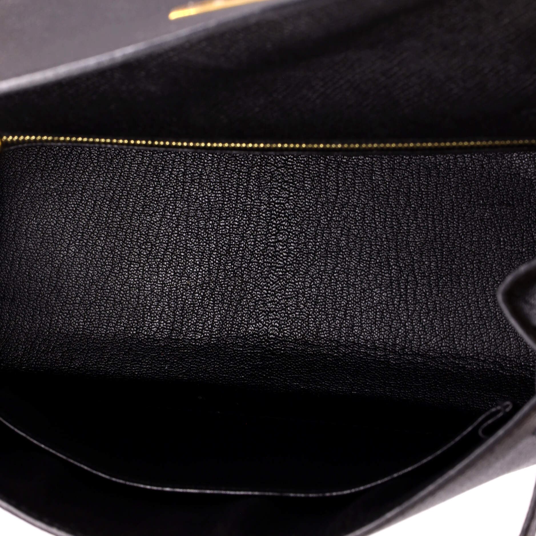 Kelly Handbag Black Epsom with Gold Hardware 25, Alternate, color, Black