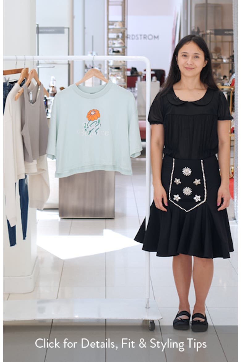 Athletics Oversize Crop Flower Graphic T-Shirt video