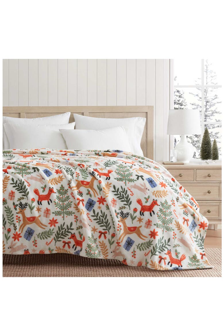 Holiday Woodland Plush Throw Blanket, Alternate, color, WHITE/ LIGHT BLUE