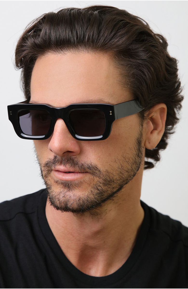 Illesteva Lewis Sunglasses, Alternate, color, Black / Grey
