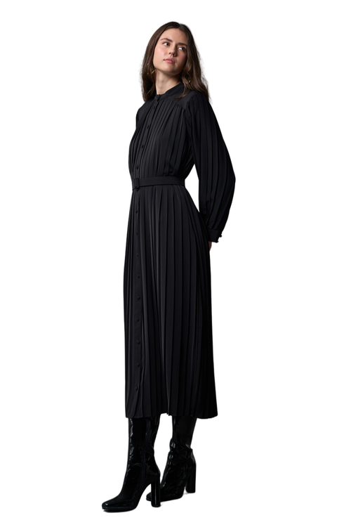 Mizalle Pleated Chiffon Maxi Dress In Black