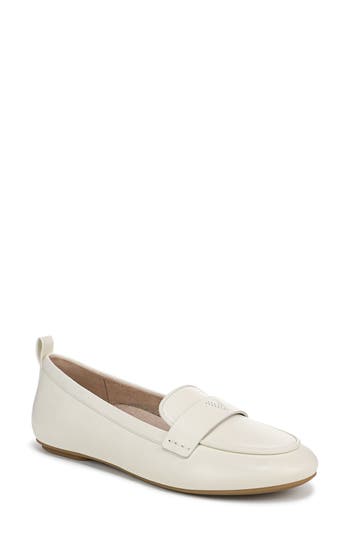 Vionic Tessa Flat In White