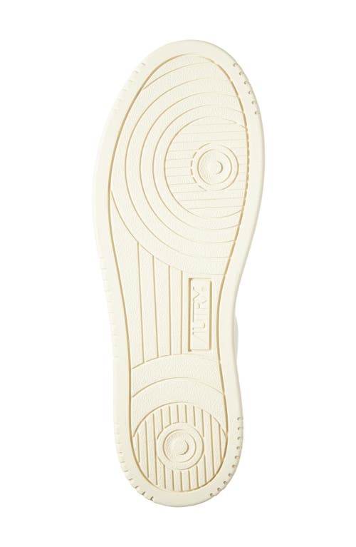 Autry Medalist Low Sneaker In Goat/suede Wht/capri