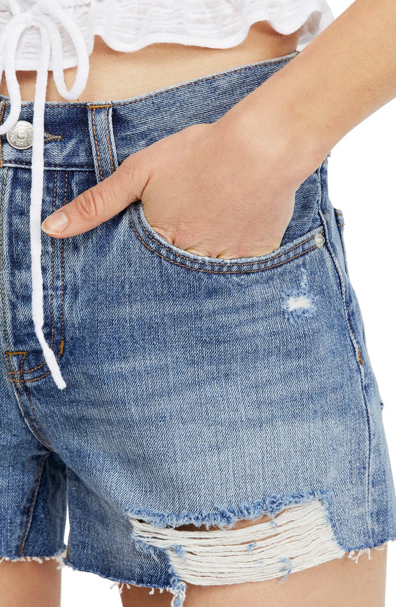 Free People Sofia Cutoff Denim Shorts, Alternate, color, 