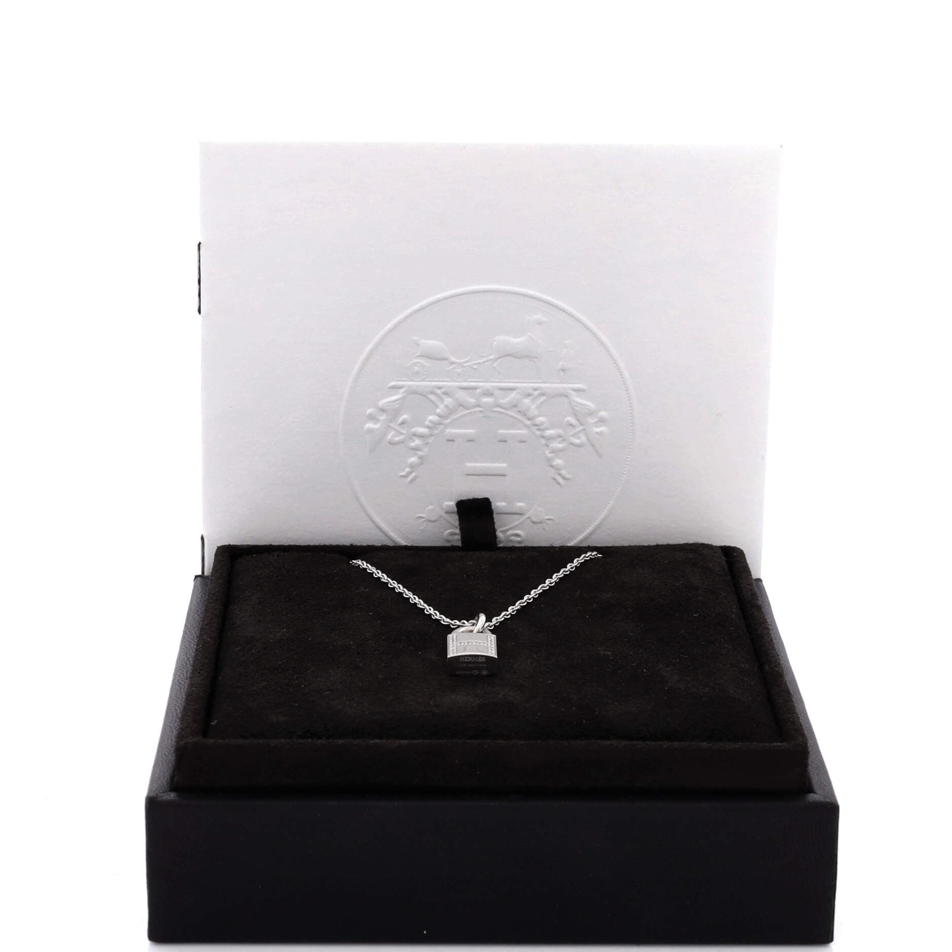 Amulettes Cadenas Pendant Necklace 18K White Gold with Diamonds, Alternate, color, Metallic Gold