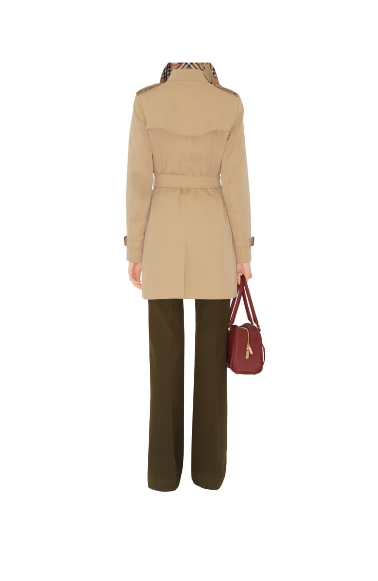 Burberry Short Chelsea Heritage Trench Coat, Alternate, color, Honey Beige
