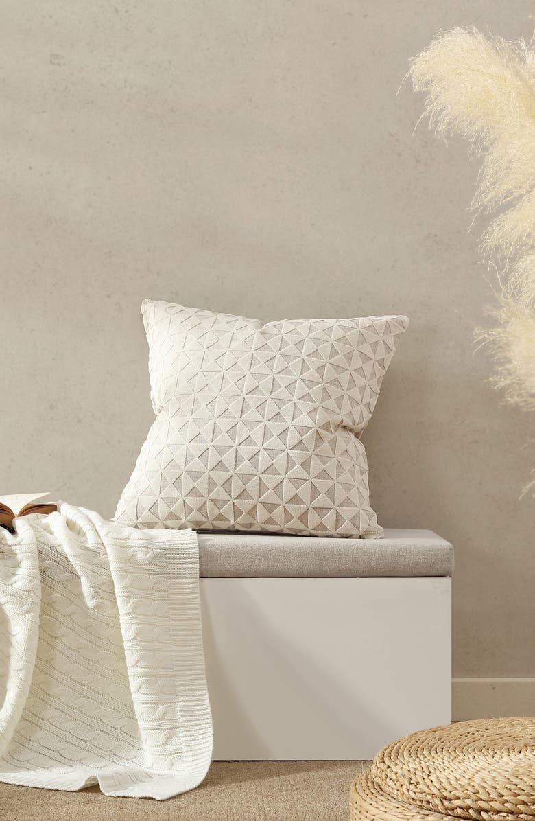 VCNY HOME Alexia Accent Pillow, Alternate, color, Ivory/ Grey