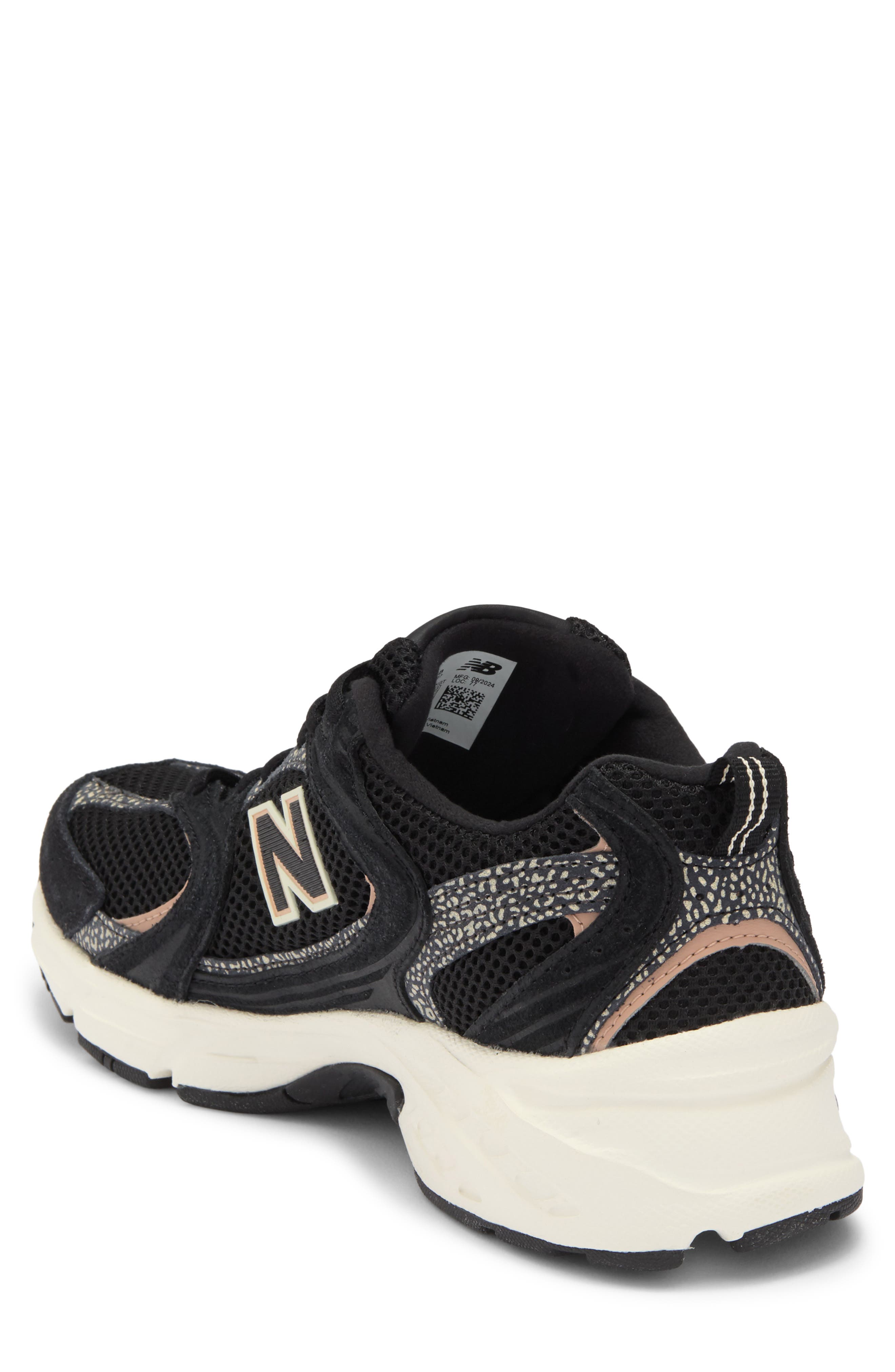 Gender Inclusive 530 Sneaker, Alternate, color, BLACK/ FLAT TAUPE