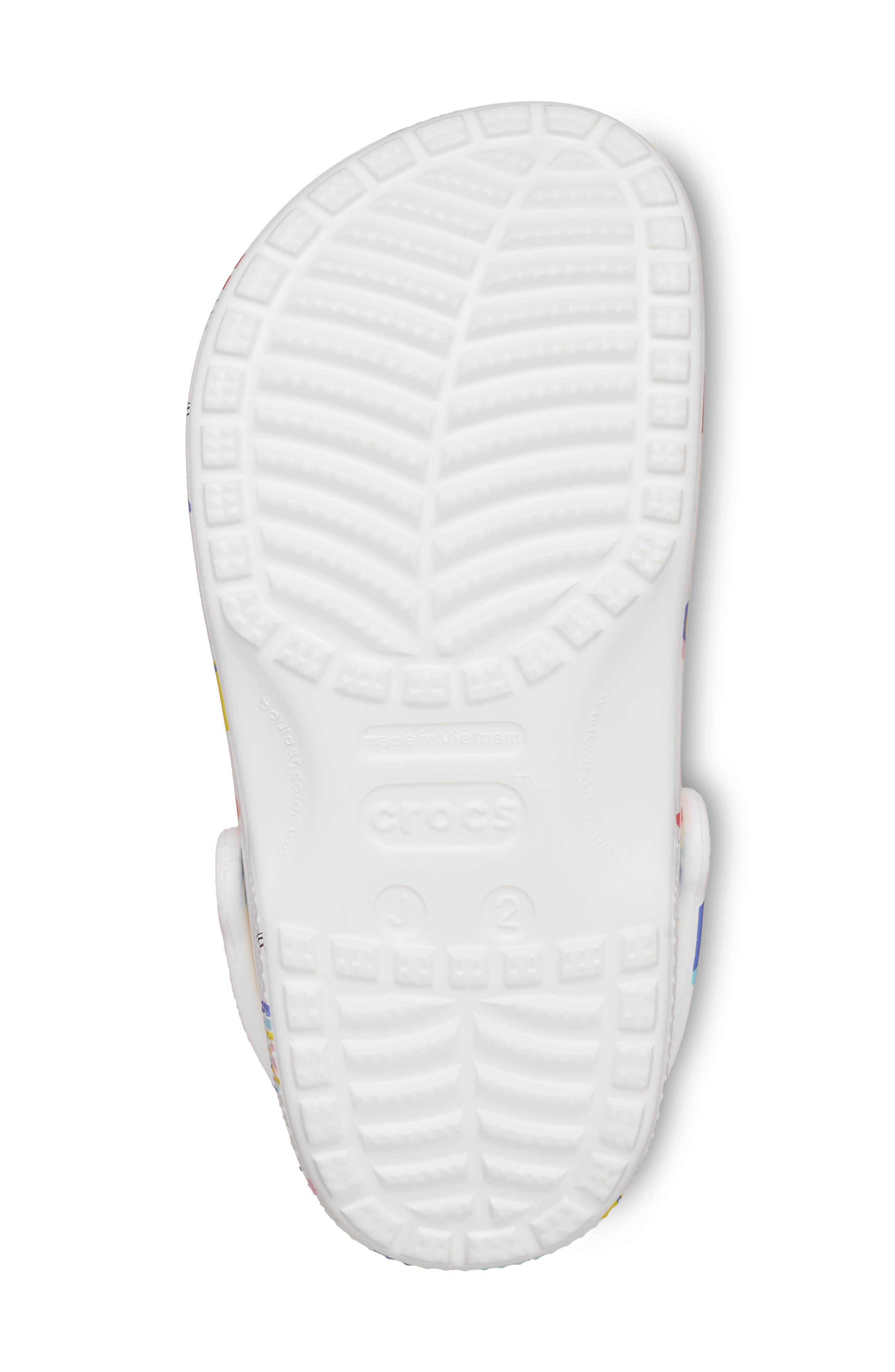 CROCS Kids' Classic Doodle Print Clog, Alternate, color, 