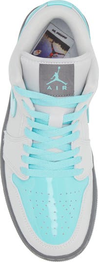 Air Jordan 1 Low SE Basketball Sneaker