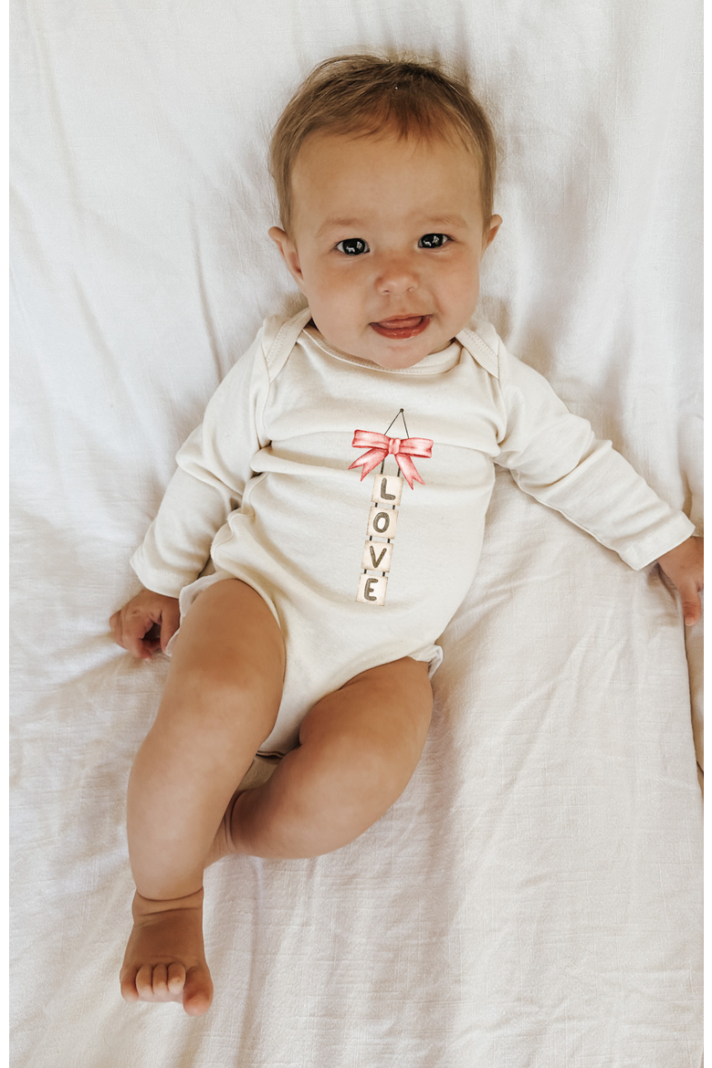Love Blocks Bow Organic Baby Bodysuit Long Sleeve, Alternate, color, Natural