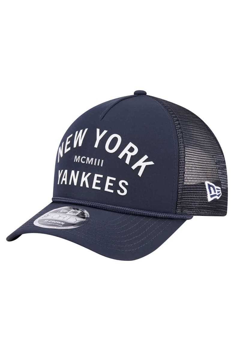 Men's New Era  Navy New York Yankees Minimalist 9FORTY A-Frame Adjustable Hat, Main, color, Navy