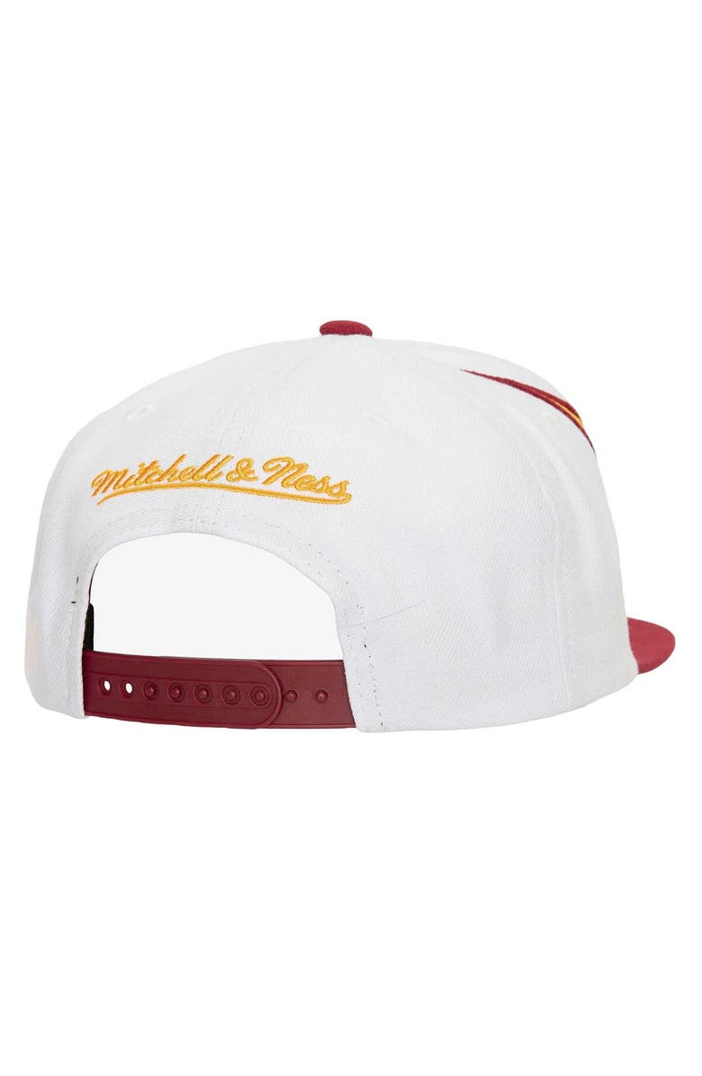 Mitchell & Ness Men's Mitchell & Ness White/Red Miami Heat Waverunner Snapback Hat, Alternate, color, White
