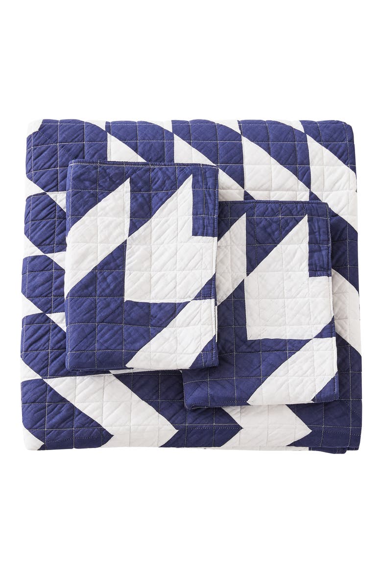 Star Patch Patchwork Quilt Set, Main, color, BLUE