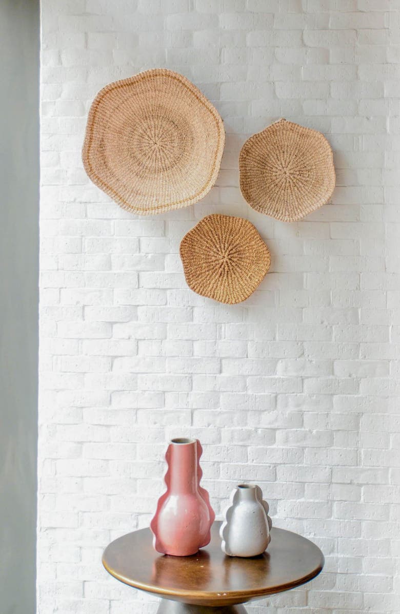 LIKHA Scallop Edge Wall Basket, Alternate, color, Natural + Brown