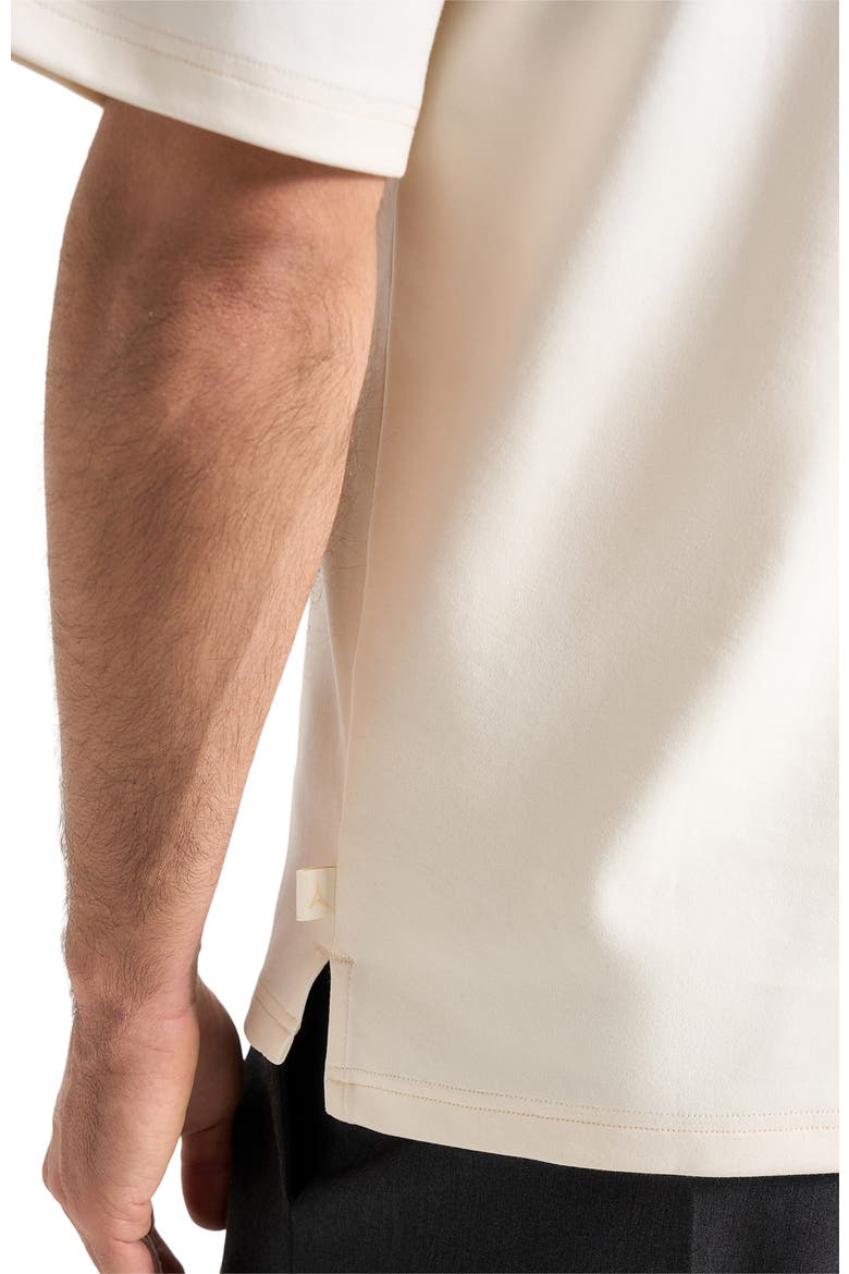 Hugo Relaxed Fit Cotton T-Shirt With Pleat, Alternate, color, Cream