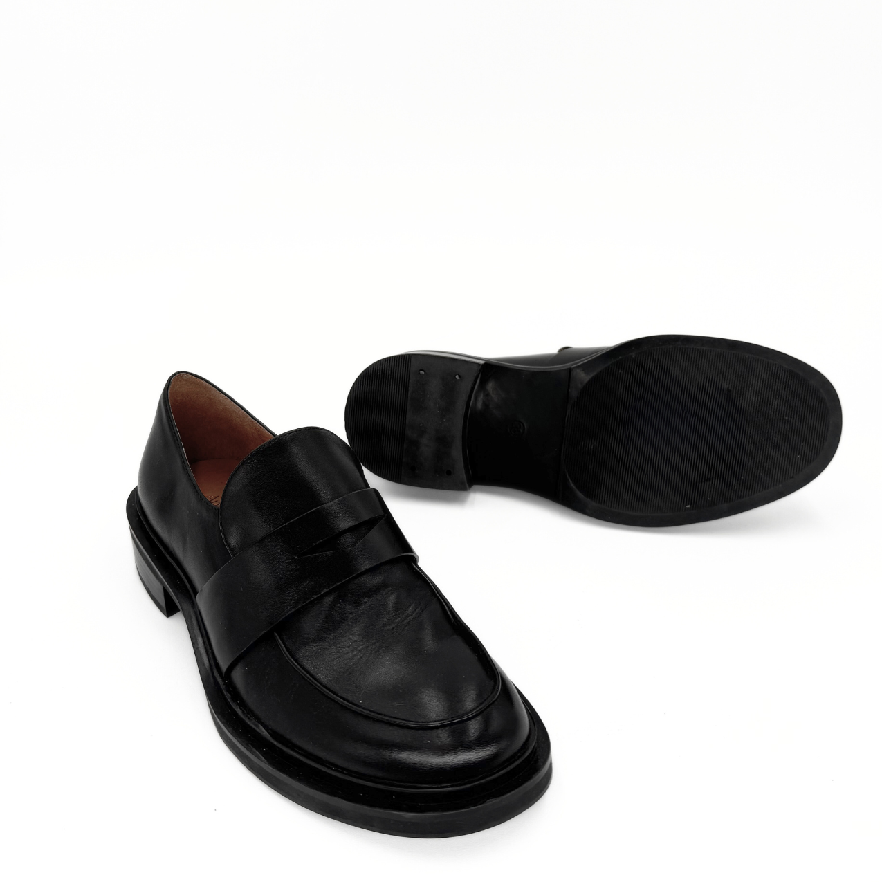 Drew Chunky Leather Loafer, Alternate, color, Black