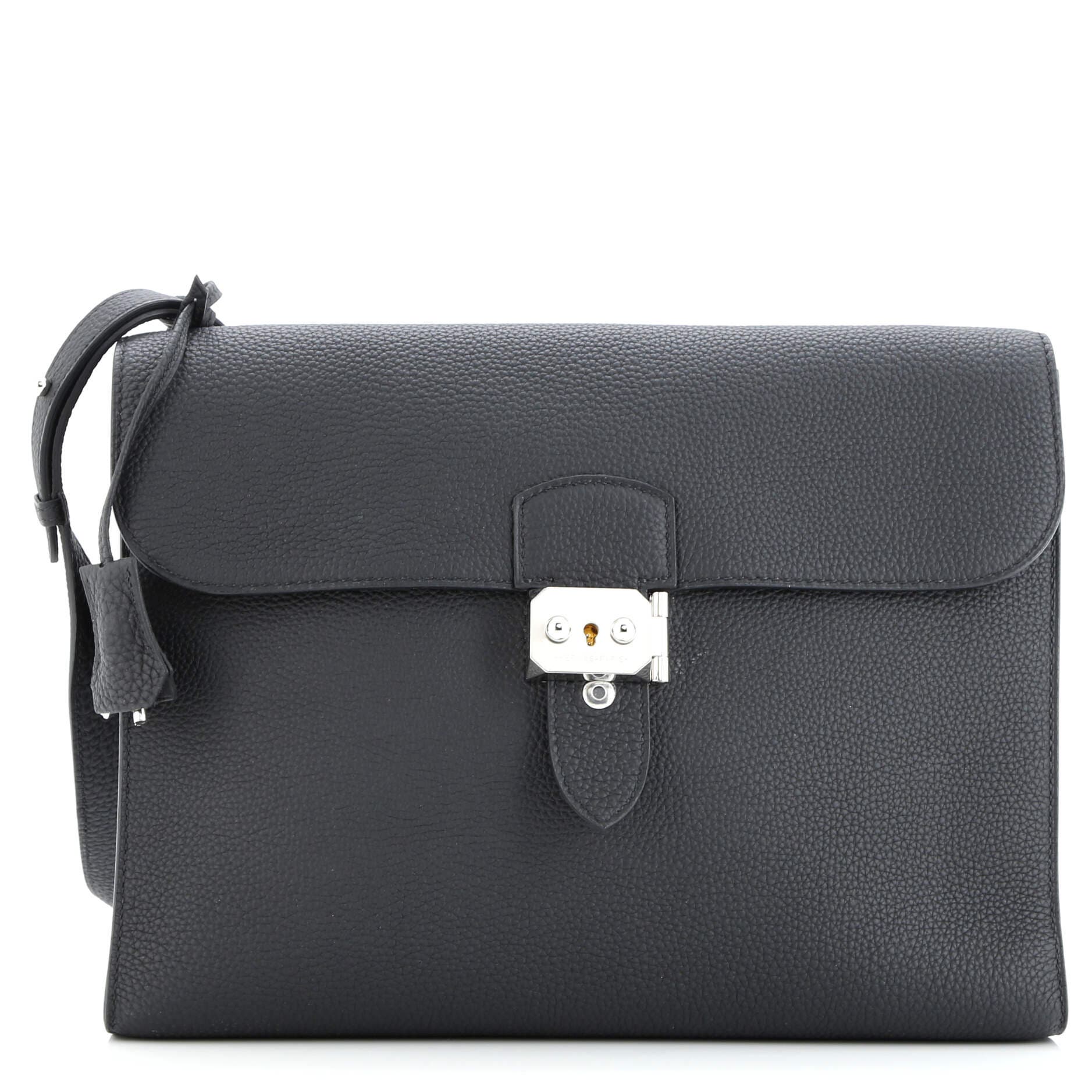 Pre-Owned Hermes Sac a Depeches Messenger Bag Togo 29, Main, color, Noir