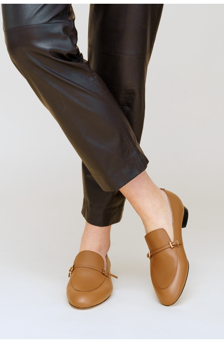 ALLY Shoes City Loafer, Alternate, color, Camel Leather